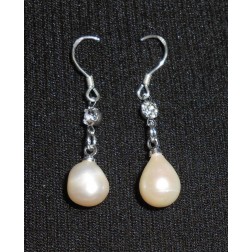 FRESH WATER PEARL EARRINGS